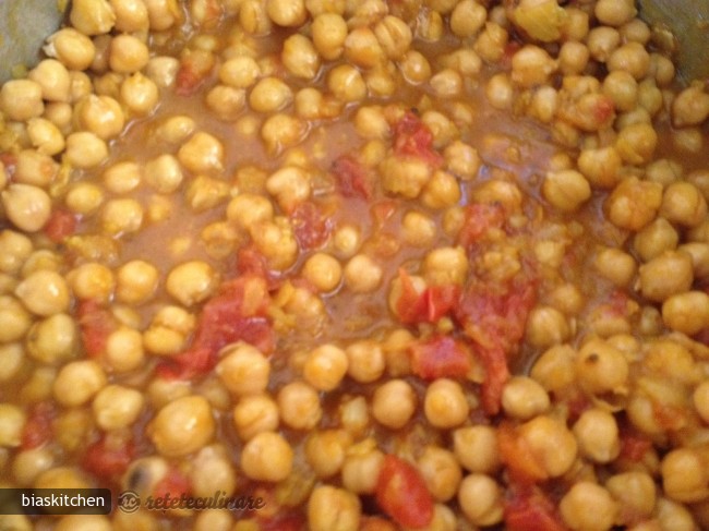 Curry de Naut cu Pilaf din Conopida
