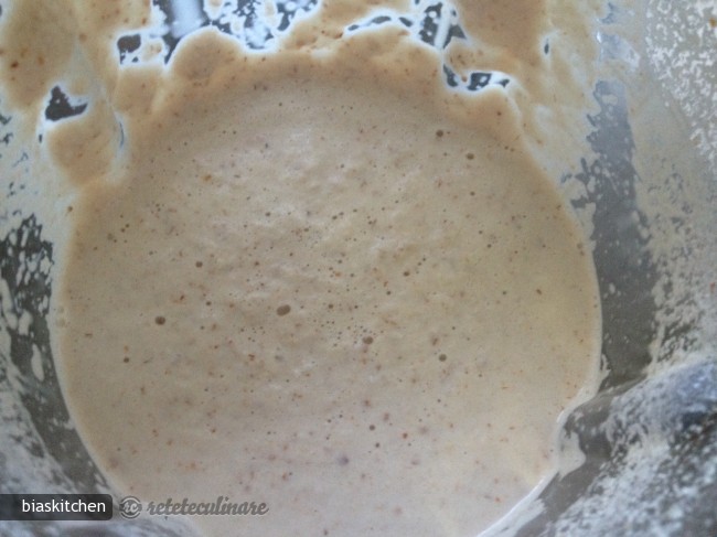Prajitura de Ciocolata cu Sos de Caramel