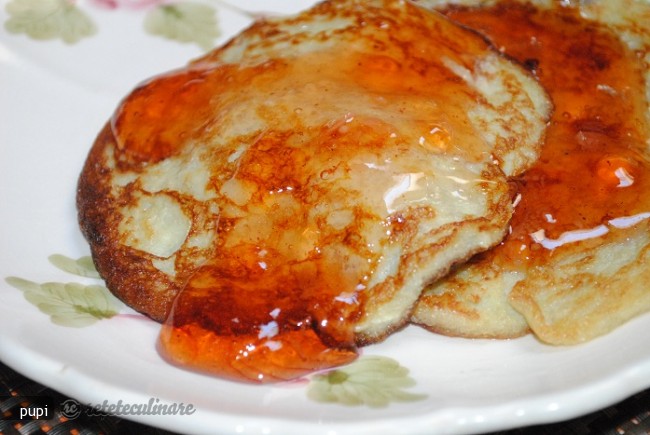 Banana si Oua Pentru Un Pancake