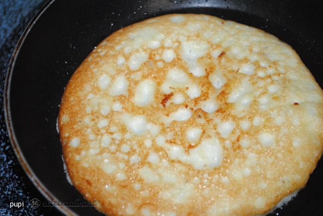 Banana si Oua Pentru Un Pancake