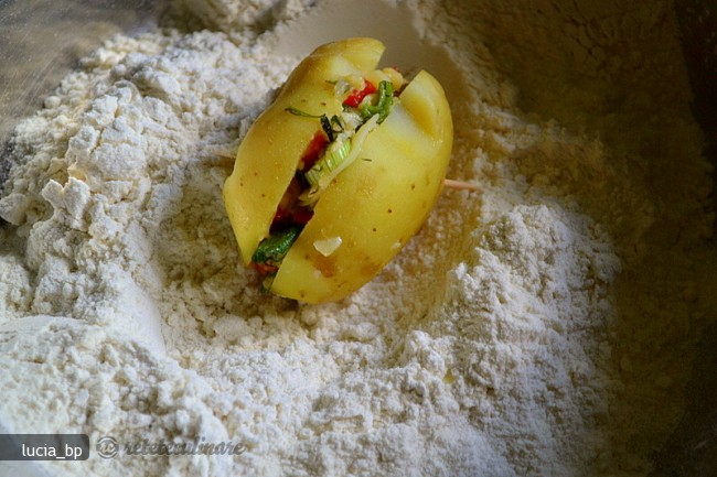 Cartofi Noi Umpluti, Pane