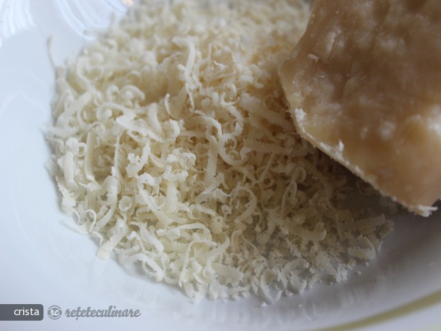 Rosii Umplute cu Fileuri de Peste si Pesmet Aromatizat