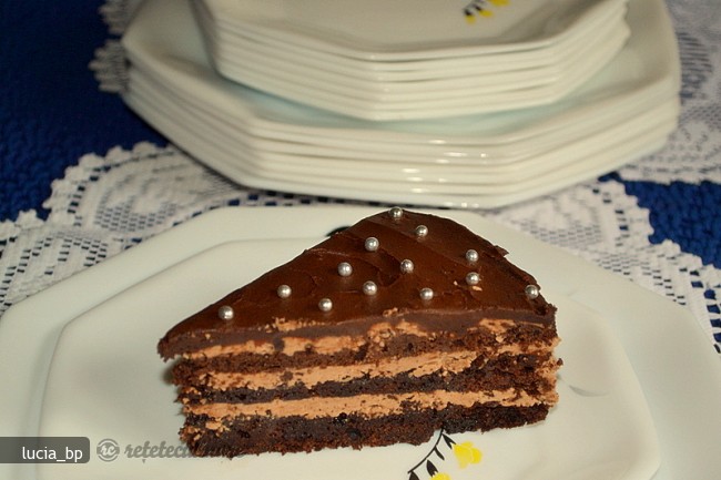 Tort cu Doua Creme
