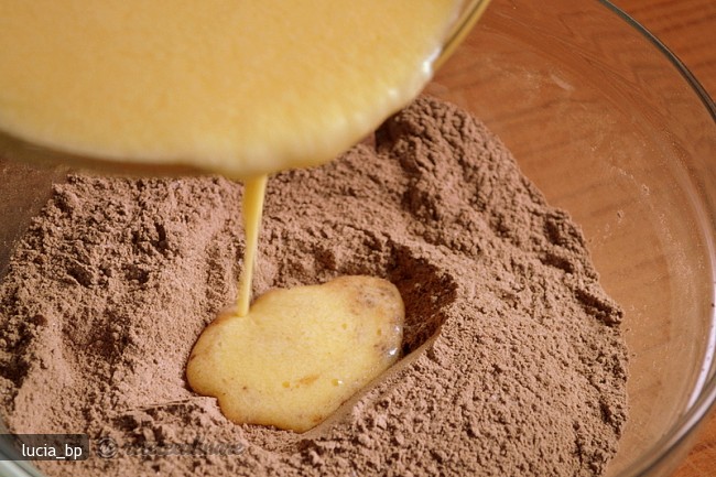 Tort cu Doua Creme