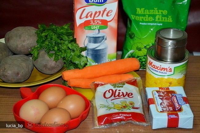 Salata de Legume cu Piure de Cartofi