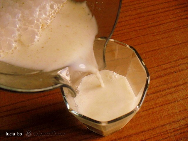 Lassi - O Bautura Tamaduitoare cu Proprietati Digestive