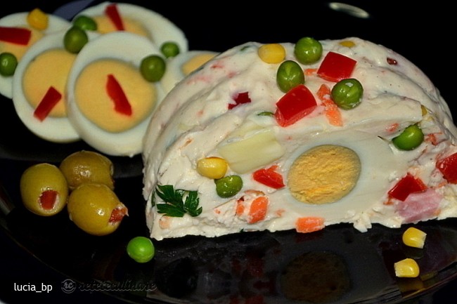 Salata in Mantie de Iaurt