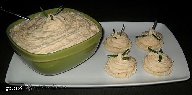 Icre de fasole - Fasole bătută (rețetă de post)