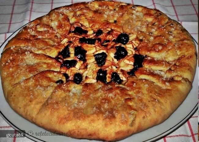 Placinta cu Mere si Dulceata de Visine - de Post
