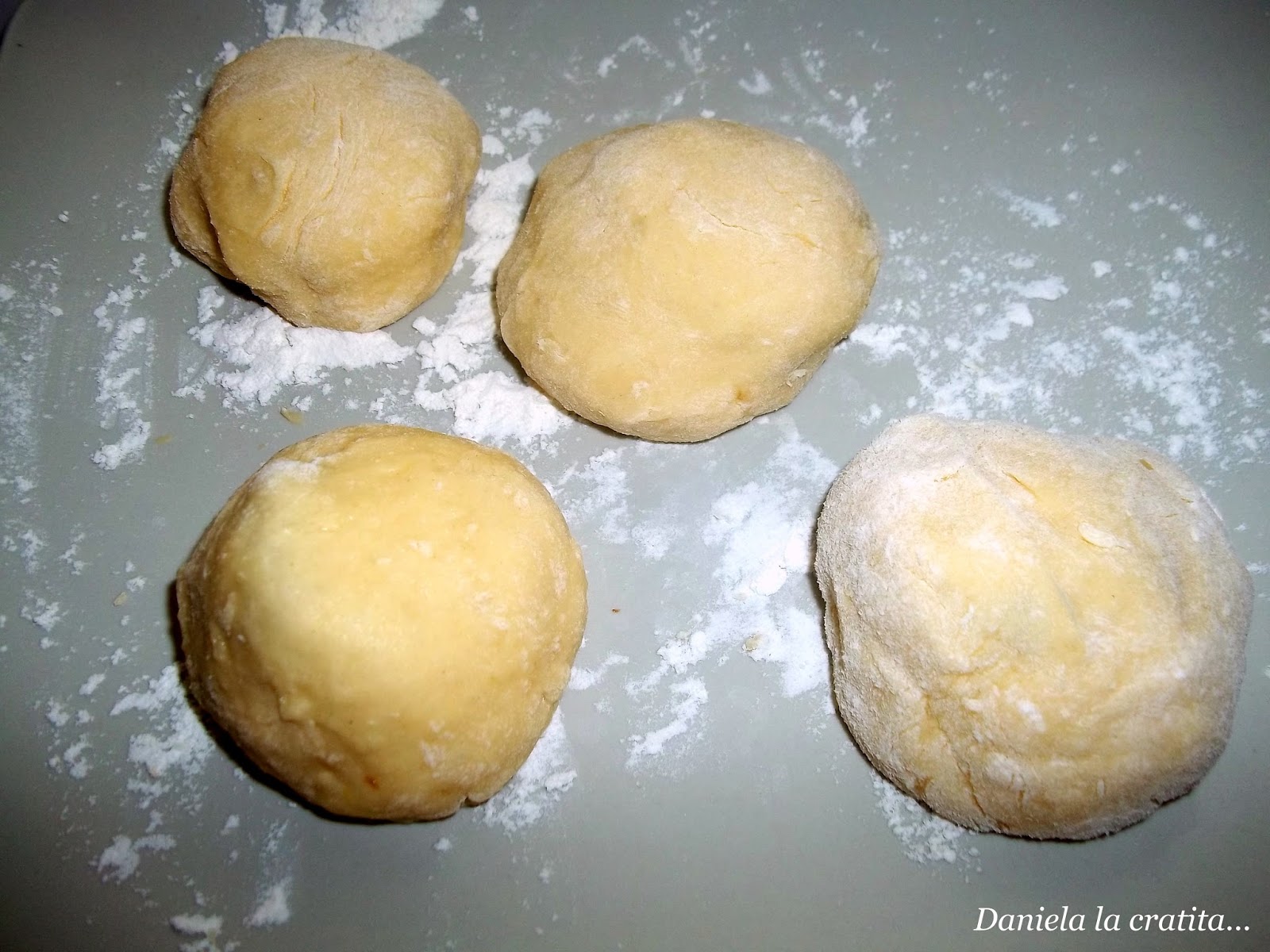 Gomboti cu prune
