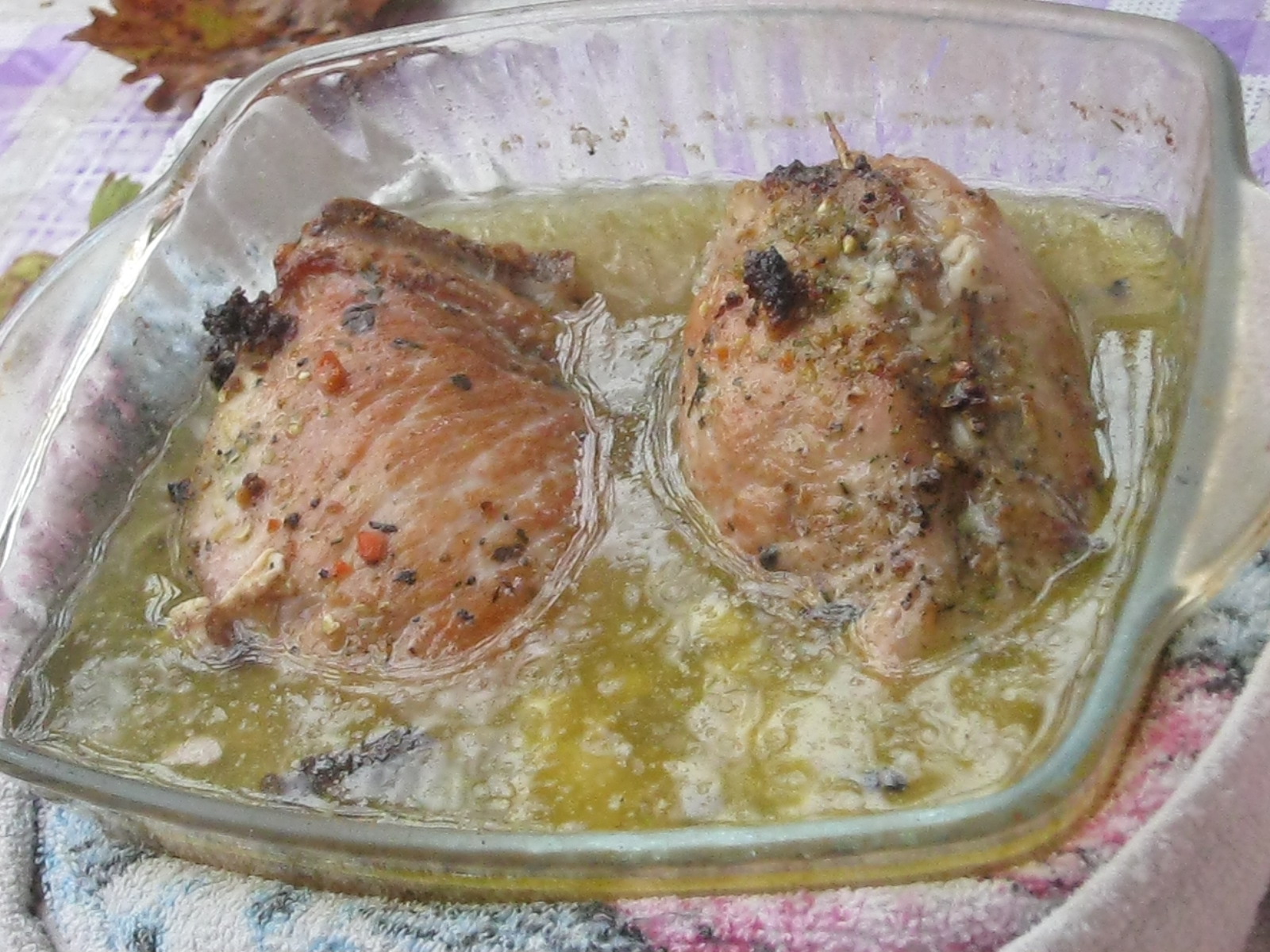 Cotlete umplute cu ciuperci si sos de spanac