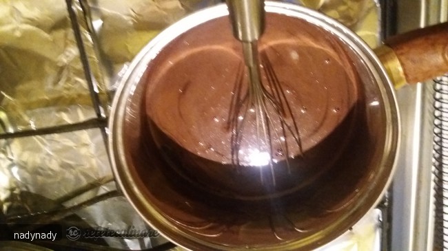 Tort de biscuiți cu ciocolata