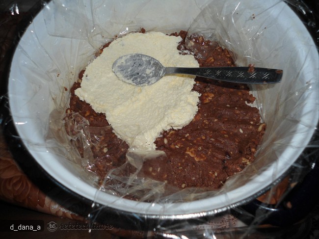 Tort de biscuiti (de post)