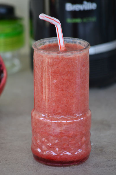 Smoothie cu visine si rodie