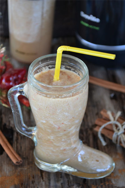 Smoothie cu Mere, banane si Scortisoara