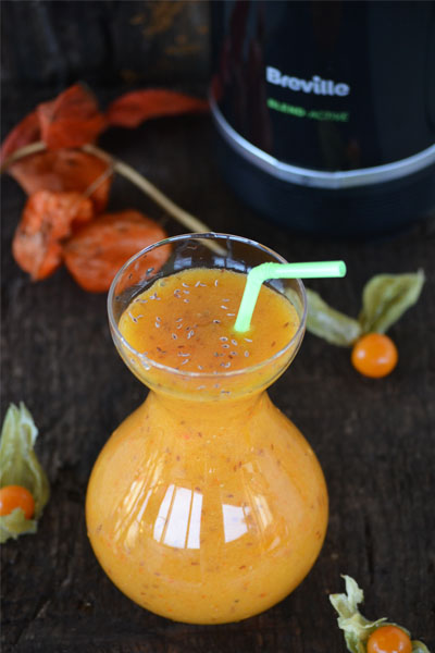 Smoothie cu kaki, physalis si seminte de psyllium