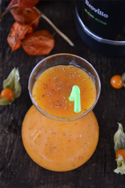 Smoothie cu kaki, physalis si seminte de psyllium