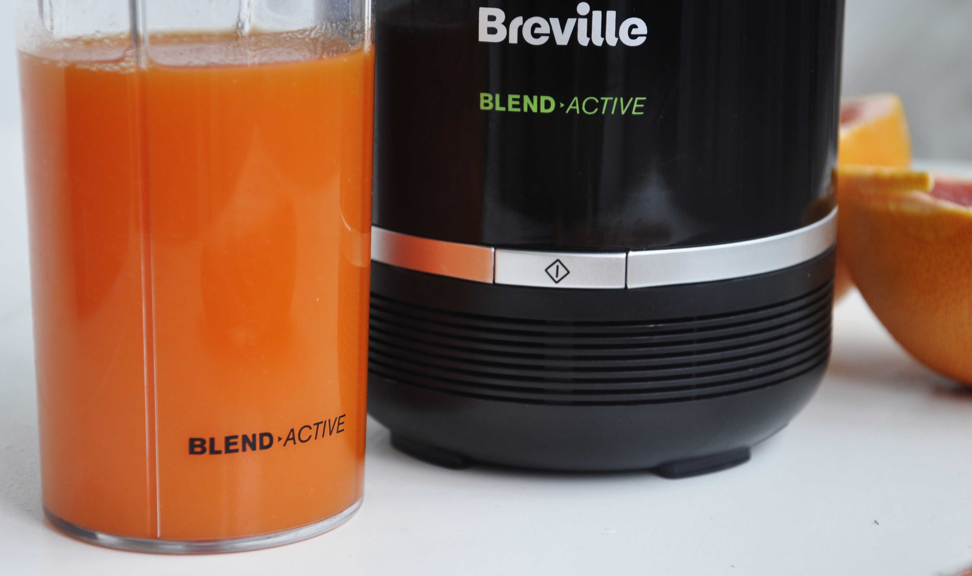 Smoothie Energizant de Citrice si Morcovi