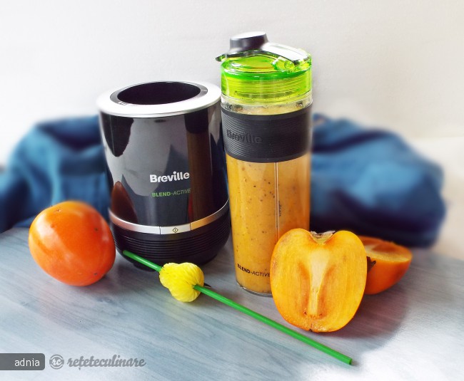 Smoothie cu kaki, mango si chia