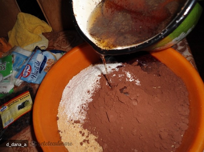 Rulada de Biscuiti (de Post)