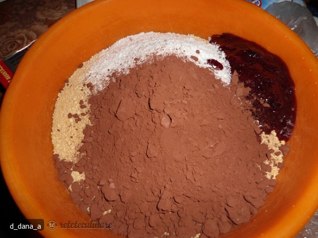 Rulada de Biscuiti (de Post)