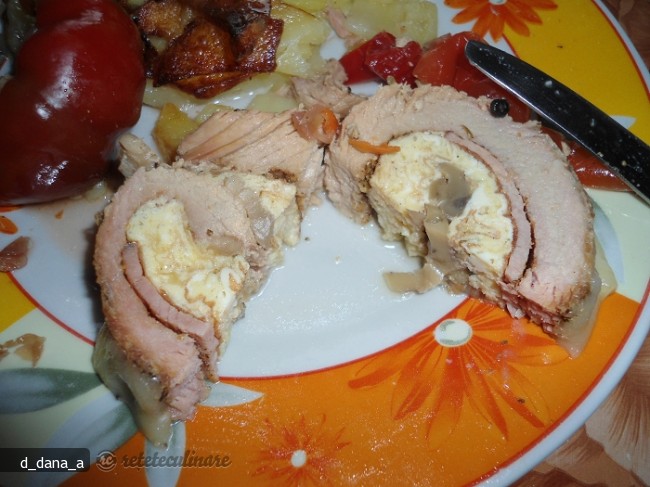 Rulada de Muschi de Porc la Cuptor