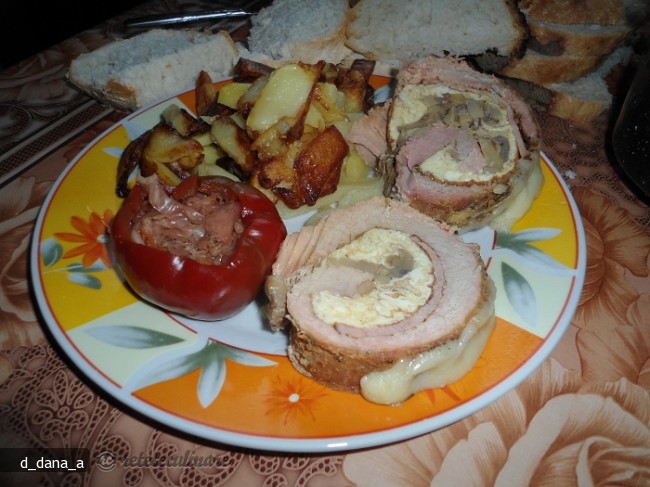 Rulada de Muschi de Porc la Cuptor