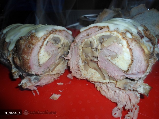 Rulada de Muschi de Porc la Cuptor