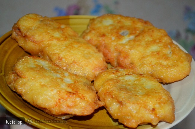 Snitel de Pui in Crusta de Orez