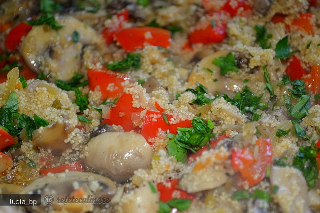 Ciuperci Brune si Couscous, la Cuptor