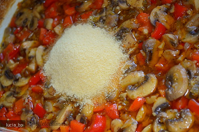 Ciuperci Brune si Couscous, la Cuptor