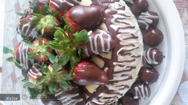 Tort cu Crema de Mascarpone