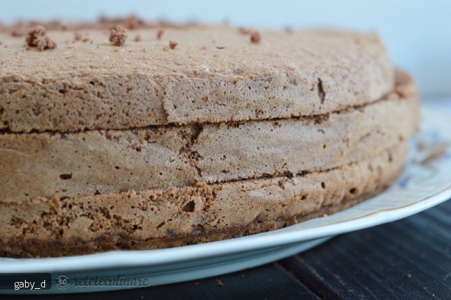 Tort cu Zmeura, Mascarpone si Ciocolata