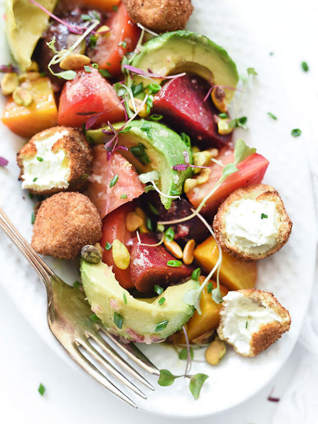 5 salate delicioase si hranitoare pe care trebuie sa le incerci in aceasta vara