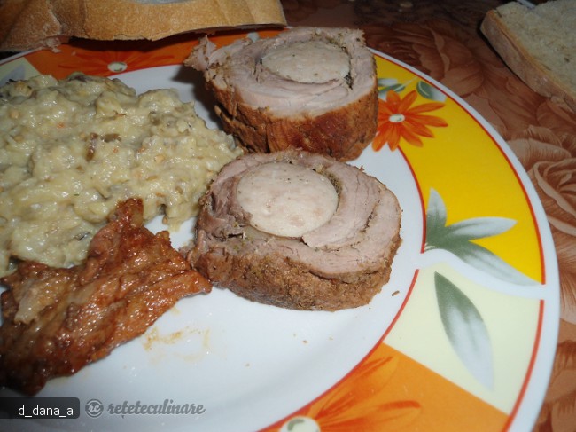 Rulada de Muschiulet de Porc cu Carnati Weisswurst