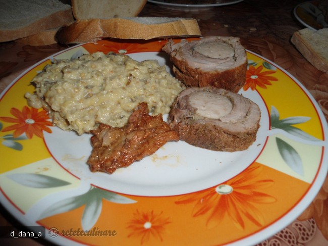 Rulada de Muschiulet de Porc cu Carnati Weisswurst