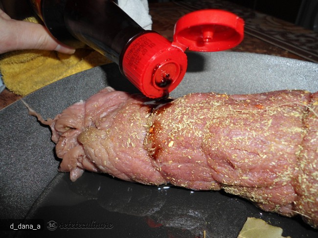 Rulada de Muschiulet de Porc cu Carnati Weisswurst