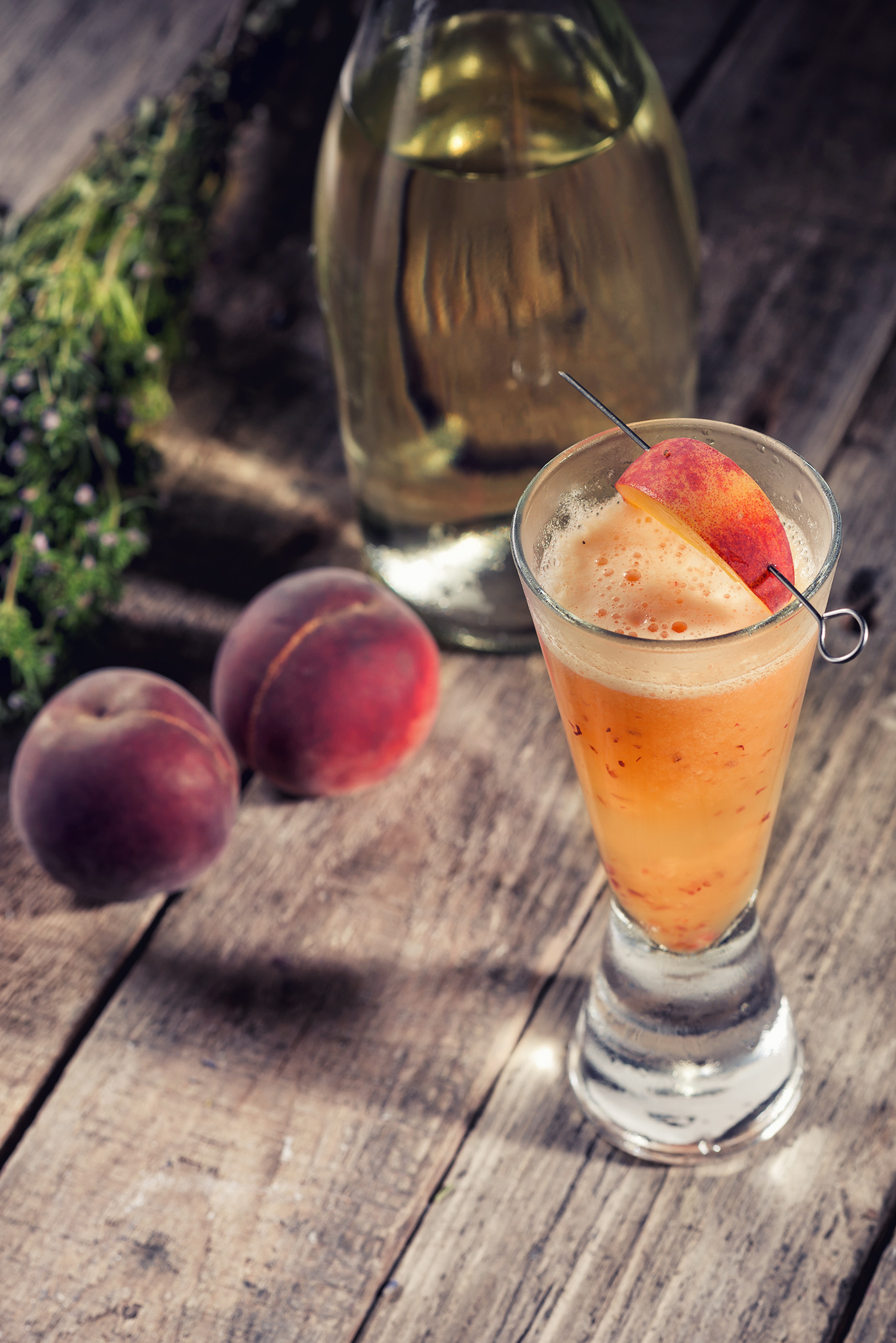 Cocktail cu Piersici si Prosecco “Bellini`