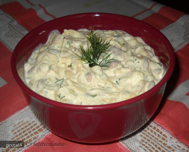 Salata de fasole galbena cu maioneza