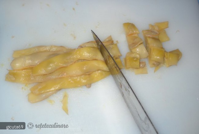 Salata de fasole galbena cu maioneza
