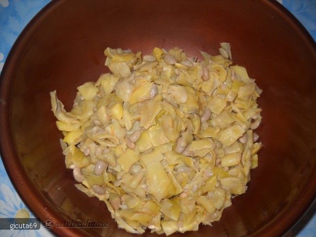 Salata de fasole galbena cu maioneza