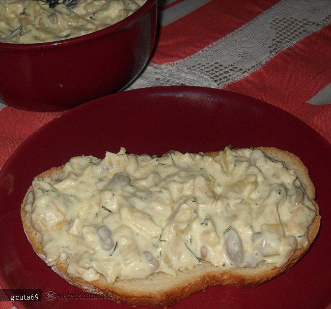 Salata de fasole galbena cu maioneza