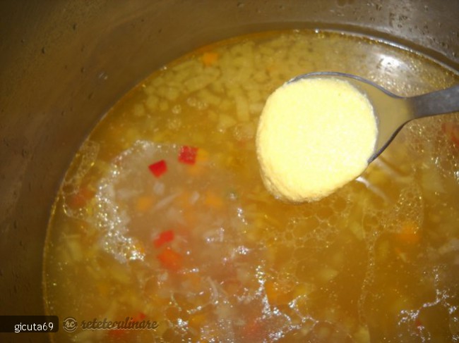 Supa de curcan cu galuste