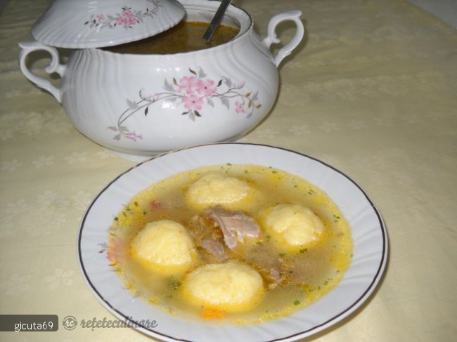 Supa de curcan cu galuste