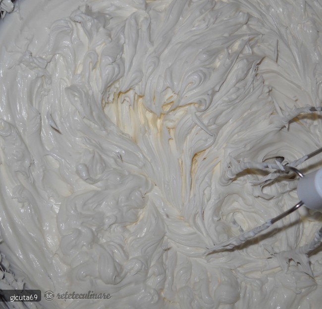 Prajitura cu Mascarpone si Ciocolata