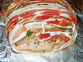 Cotlet de porc cu spanac ,invelit in bacon