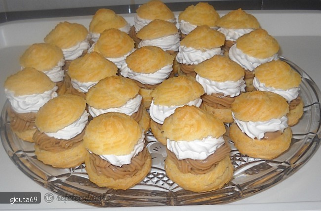 Choux-uri cu Crema de Ness si Ciocolata