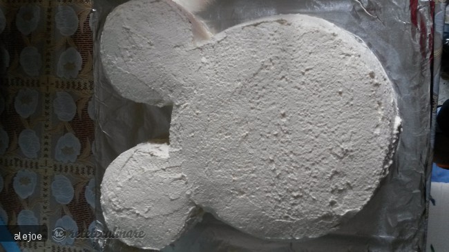 Tort Aniversar Copii cu Blat de Cacao si Crema Mascarpone
