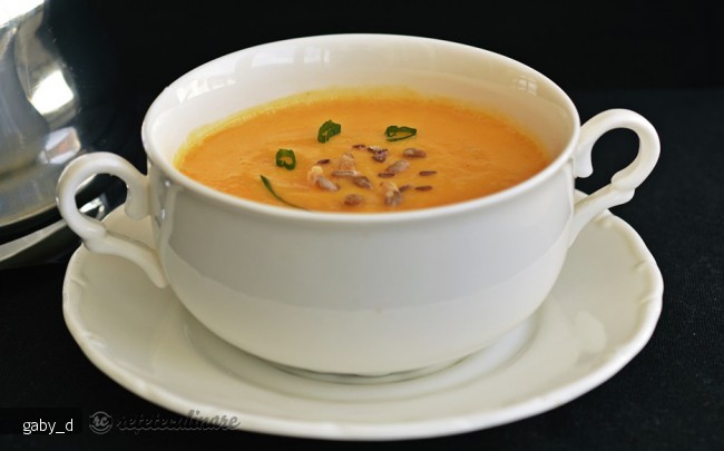 Supa Crema de Dovleac Copt - de post, pregatita cu blenderul Oster