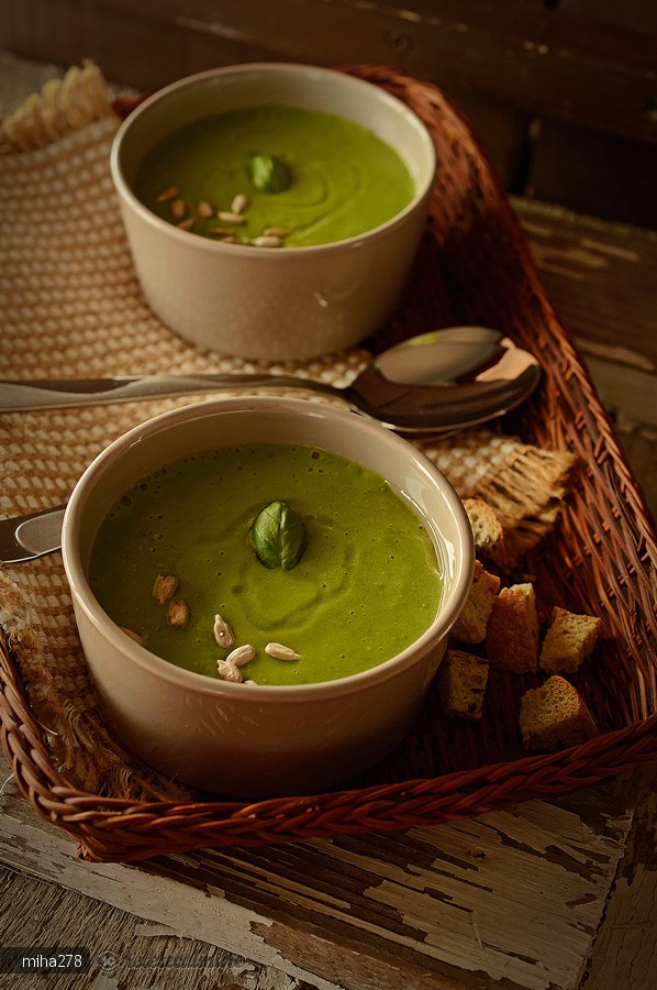 Supa Crema de Mazare - de post, pregatita cu blenderul Oster